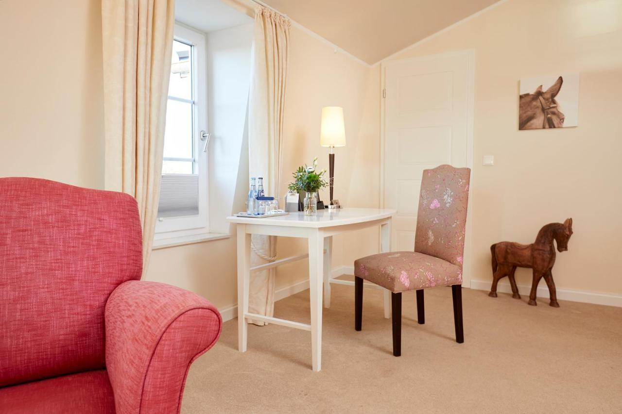 Kino-Hotel Meyer Harsefeld エクステリア 写真