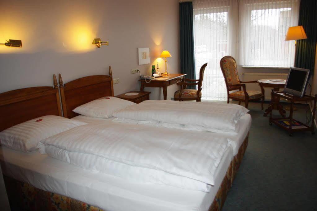 Kino-Hotel Meyer Harsefeld エクステリア 写真